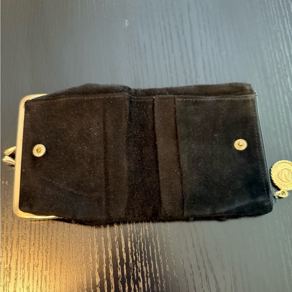 Vintage Albert Nipon | Black Velvet Coin Purse Wallet with Gold Accents - Picture 4 of 9